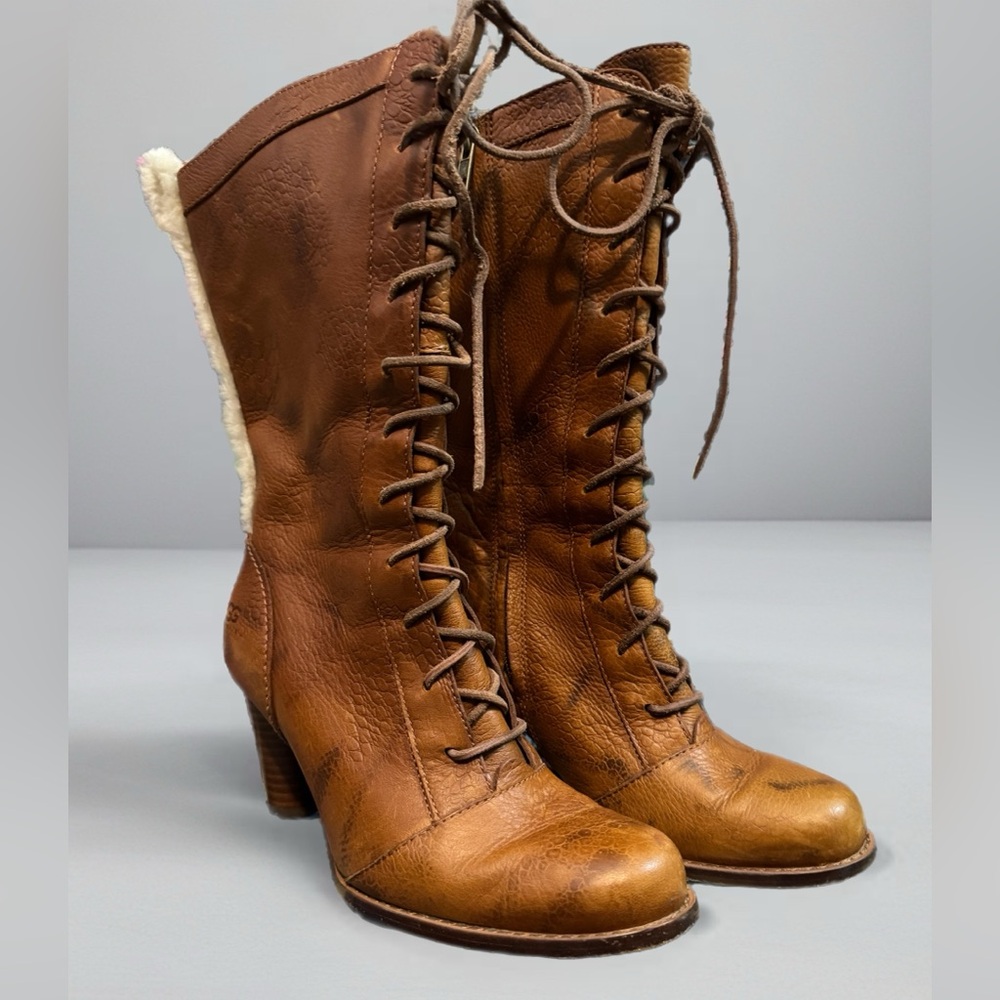 UGG Camilla Tan Leather Boots vintage style heeled boots steampunk Size 7